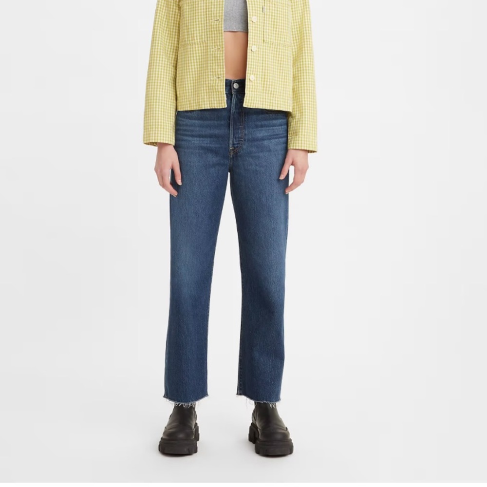 Levi’s rib cage straight ankle dark wash jeans
